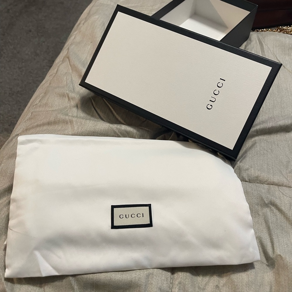 ** NWT ** Gucci Black Embossed GG Leather Clutch Wallet - Picture 4 of 5